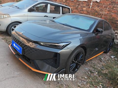 2025 Changan UNI-V 1.5T 500Bar Luxury Sport Edition - ავტომობილი ჩინეთიდან