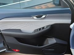 Geely Xingui Xingrui 2.0T Prestigious Edition - photo 12