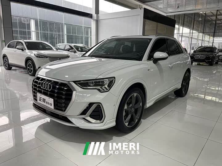 Audi Q3 35 TFSI Fashion Dynamic