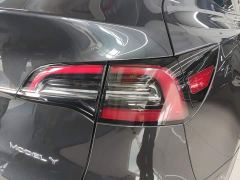 Tesla Model Y Rear-Wheel Drive - ფოტო 7
