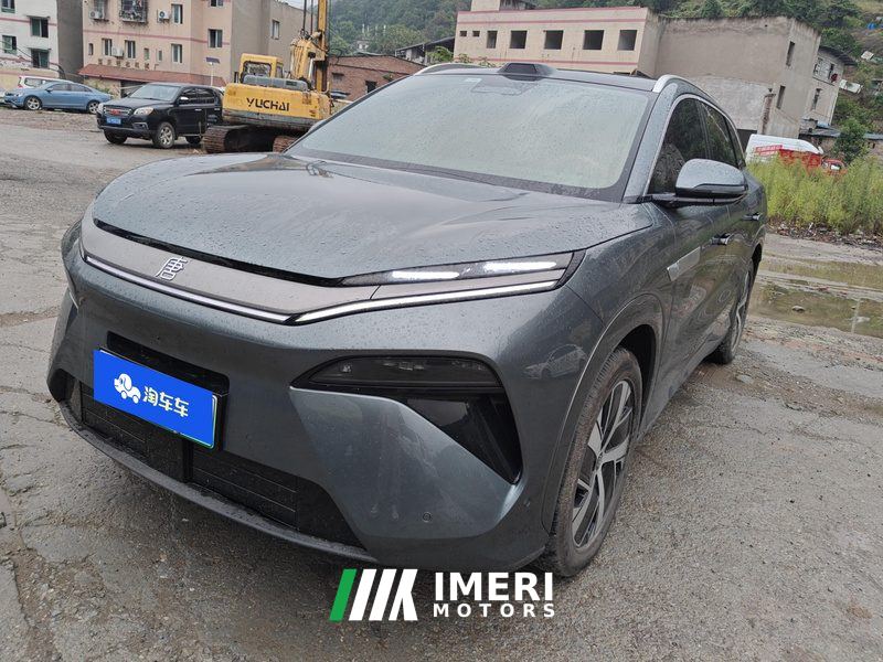 BYD Tang L DM-i 1.5T 215km Flagship Version