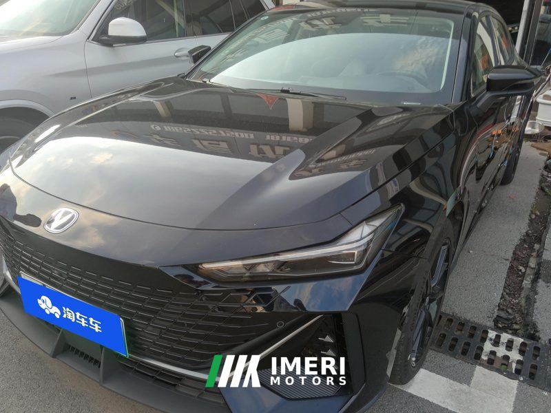 Changan UNI-V Zhidian iDD 1.5T 113km Smart cool type
