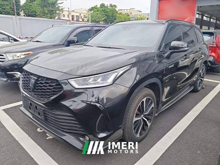 Toyota Crown Venza 2.5L HEV AWD Premier