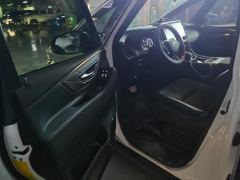 Toyota Alphard Dual-Engine 2.5L Prestige Edition - photo 12