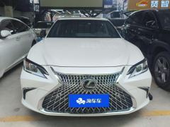 Lexus ES 200 CVT Elite Edition - ფოტო 3