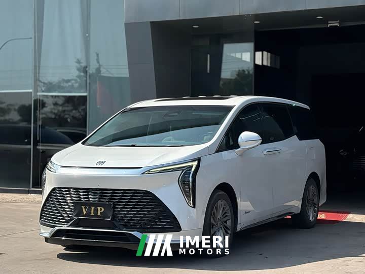 Buick Century 2.0T Six-Seat Yun Shi Edition