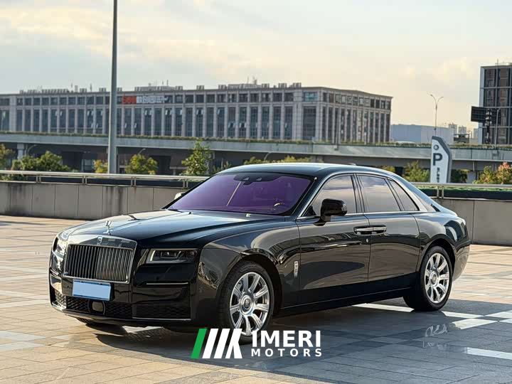 Rolls-Royce Geometry 6.7T Standard Wheelbase