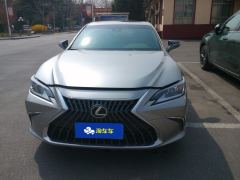 Lexus ES 200 Excellence Edition - фото 3