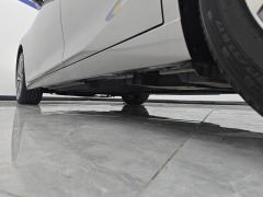 Lexus ES 300h Excellence Edition - фото 11