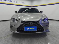 Lexus ES 300h Excellence Edition - фото 3