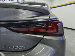 Lexus ES 300h Excellence Edition - фото 5
