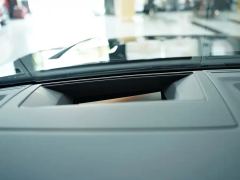 Volkswagen Touareg 3.0T Premium Obsidian Black Sports Suit - photo 7