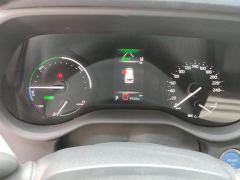 Toyota Sienna Dual-Engine 2.5L Comfort Edition - ფოტო 20