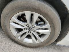 Toyota Sienna Dual-Engine 2.5L Comfort Edition - ფოტო 6
