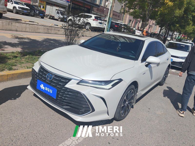 Toyota Avalon Dual-Engine 2.5L E-CVT Luxury Edition
