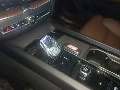 Volvo XC60 B5 AWD Smart Remote Luxury Edition - ფოტო 13