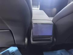 Tesla Model Y Long Range All-Wheel Drive - ფოტო 11