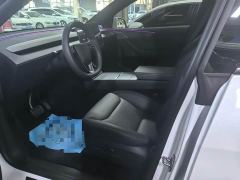 Tesla Model Y Long Range All-Wheel Drive - ფოტო 5