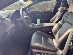 Toyota Avalon Dual-Engine 2.0L Luxury Edition - фото 14