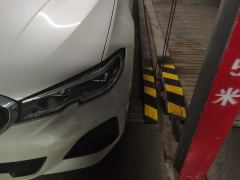 BMW 3 Series 325Li M Sport Package - фото 4