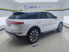 Lincoln Adventurer 2.0T RWD Luxury Elegant Edition - фото 2