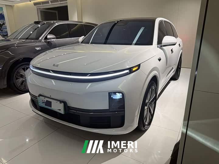 Li Auto L7 Pro - ავტომობილი ჩინეთიდან