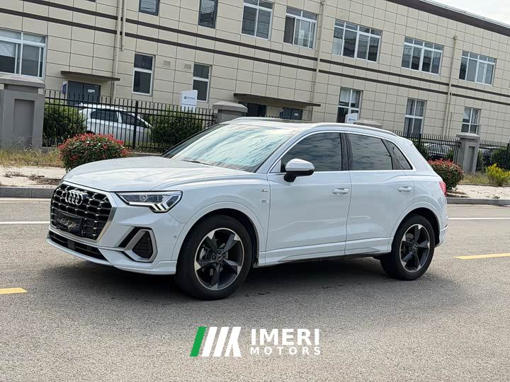 Audi Q3 35 TFSI Fashion Dynamic Edition (1.5T)