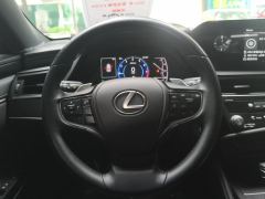 Lexus ES 200 CVT Elite Edition - ფოტო 18