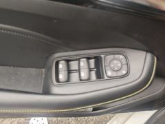Roewe i5 1.5L CVT Black Gold Edition - ფოტო 13