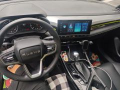 Roewe i5 1.5L CVT Black Gold Edition - ფოტო 16