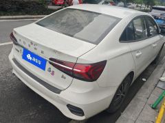 Roewe i5 1.5L CVT Black Gold Edition - ფოტო 2