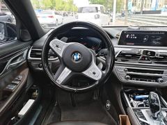 BMW 7 Series 730Li M Sport Package - ფოტო 18