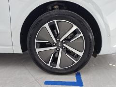 Li Auto L6 Pro - ფოტო 6