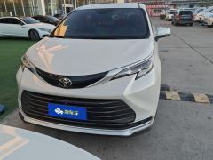 Toyota Sienna Dual-Engine 2.5L 4WD Prestige Edition - photo 3