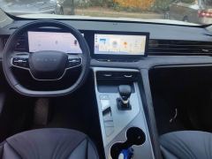 Roewe D5X DMH 1.5T 135km Tech Edition - ფოტო 16