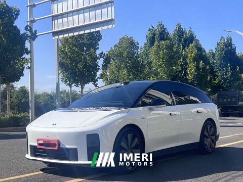 2025 Li Auto i6 Four-Wheel Drive Standard Edition