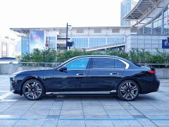 BMW i7 eDrive50L M Sport Luxury Package - photo 3