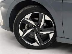 Hyundai Elantra 1.5L CVT Luxury - ფოტო 15