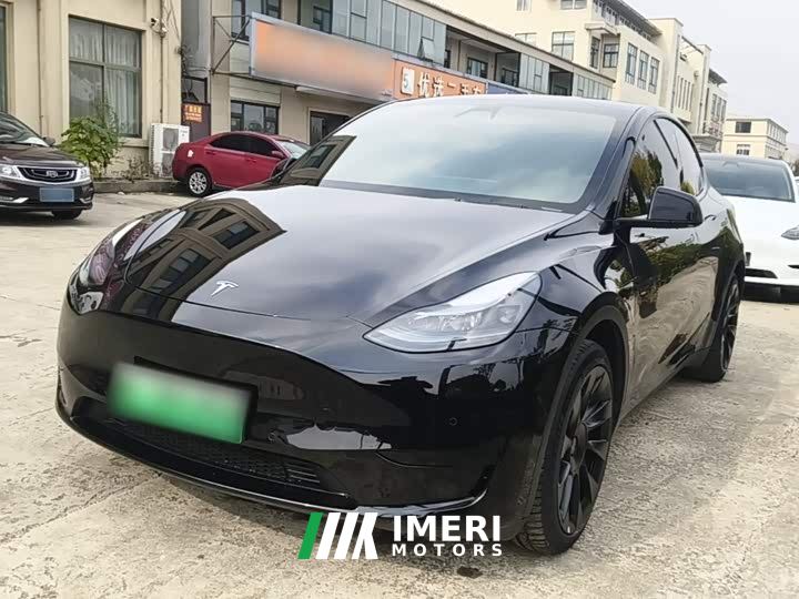 Tesla Model Y Rear-Wheel Drive - автомобиль из Китая