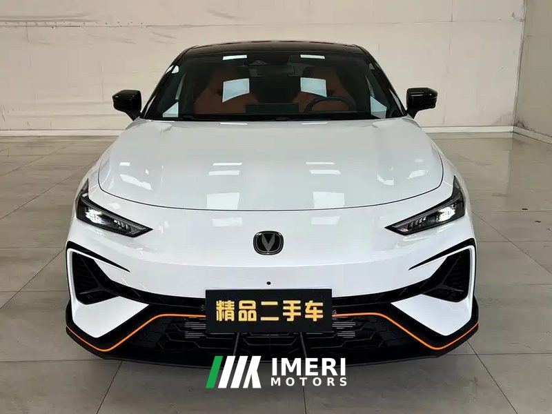 Changan UNI-V 1.5T PHEV Version - ავტომობილი ჩინეთიდან