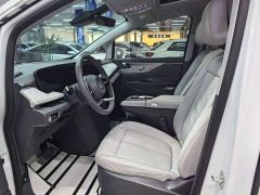 Buick GL8 Luzun Respect Edition - ფოტო 2