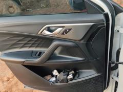 Roewe MG RX5 1.5T Deluxe Sliding Screen Edition - фото 13
