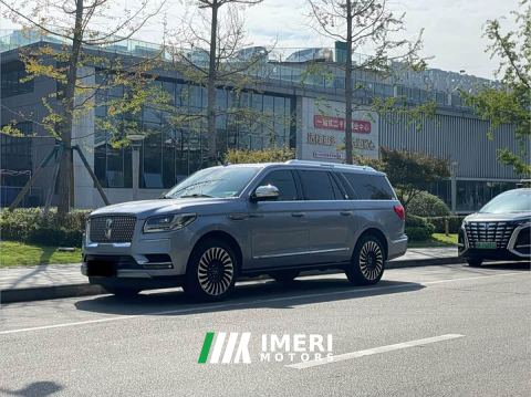 2022 Lincoln Navigator 3.5T Long Wheelbase Presidential Edition