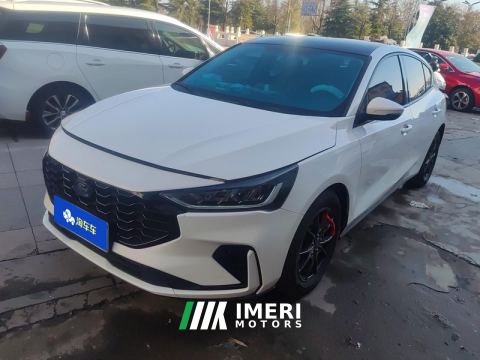 2022 Ford Focus Hatchback EcoBoost180 Racing version