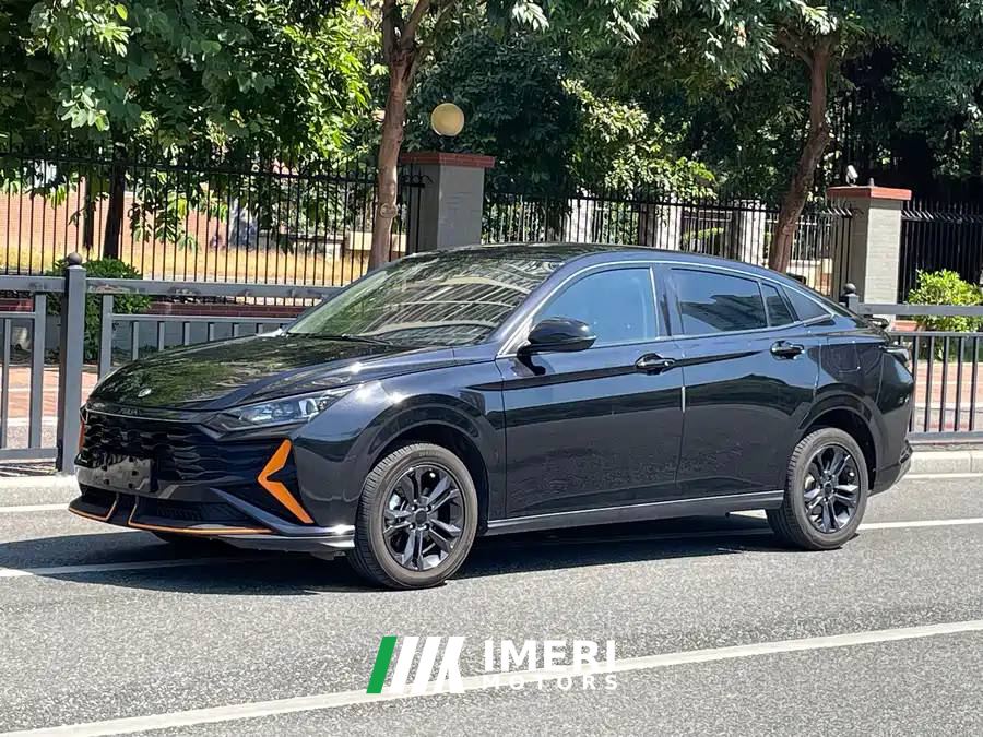 Dongfeng Yixuan 1.5L C1