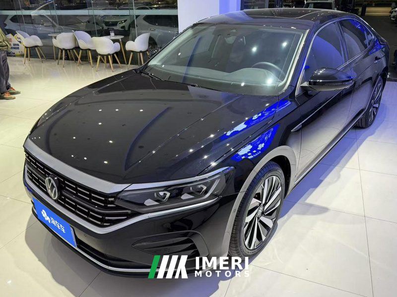Volkswagen Passat 380TSI Luxury Edition