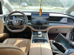 Denza D9 DM-i 1.5T 180km AWD Version 7 - ფოტო 10