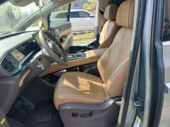 Denza D9 DM-i 1.5T 180km AWD Version 7 - ფოტო 16