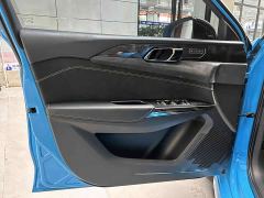 Lynk & Co 03 Cyan Custom Edition Performance Package - фото 13