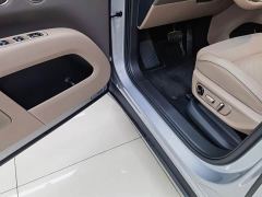 Li Auto i6 Two-Wheel Drive Standard - ფოტო 10